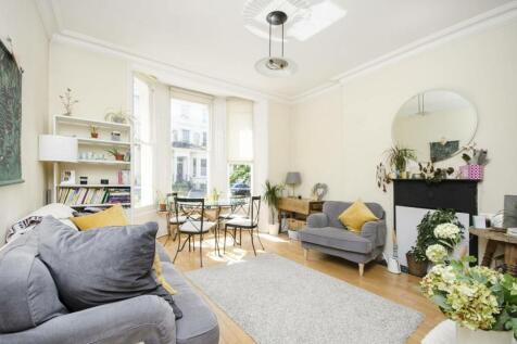 Belgrave Gardens, St John's Wood... 2 bed flat for sale