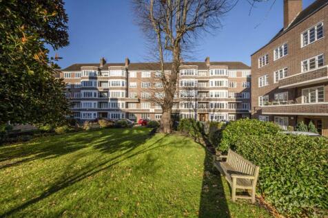 Putney Heath, Putney Heath, London, SW15 3 bed flat for sale