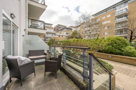Smugglers Way, Wandsworth, London, SW18 2 bed flat for sale