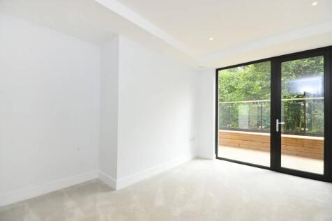 Knaresborough Drive, Earlsfield... 2 bed flat for sale