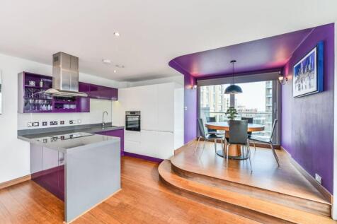 Bridges Court Road, Battersea... 2 bed flat for sale