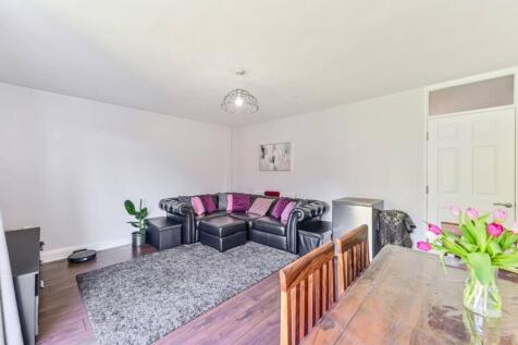 Spencer park, Wandsworth Common... 3 bed flat for sale