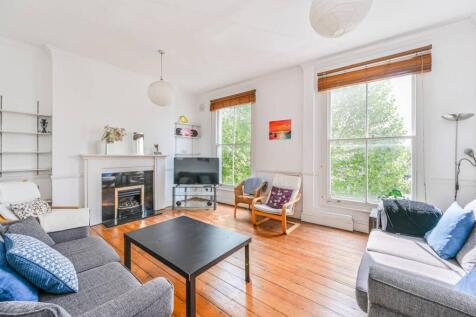 St Johns Hill, Clapham Junction... 4 bed flat for sale