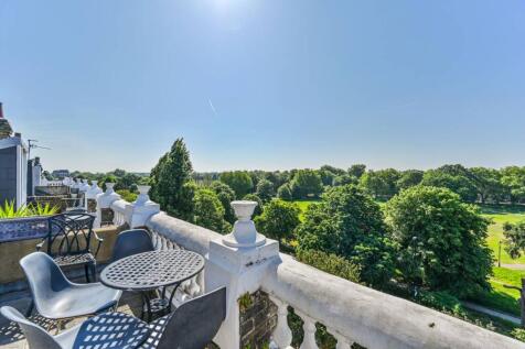 Clapham Common North Side, Clapham... 2 bed flat for sale