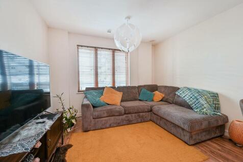 Drayton Green Road, Ealing, London, W13 2 bed flat for sale