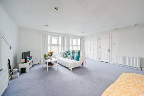 Creffield Road, Ealing Common... Studio for sale