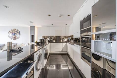 Coral House, Ealing, London, NW10 2 bed flat for sale