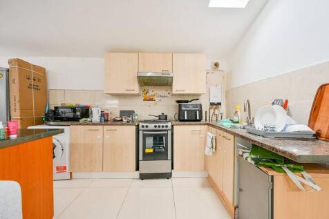 Barlow Road, Acton, London, W3 Studio for sale
