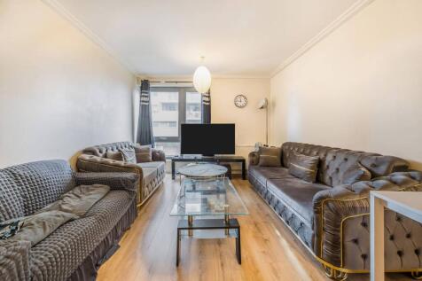 Trentham Court, North Acton, London, W3 1 bed flat for sale