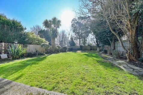 Leopold, Ealing Common, London, W5 2 bed flat for sale