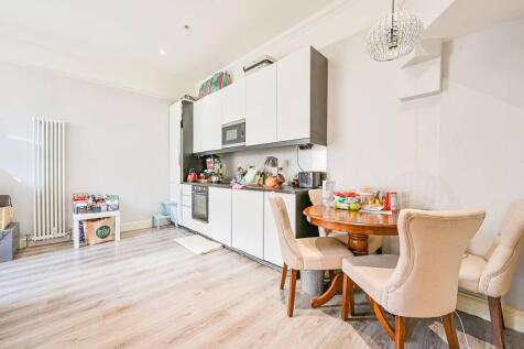 Leopold, Ealing Common, London, W5 2 bed flat for sale