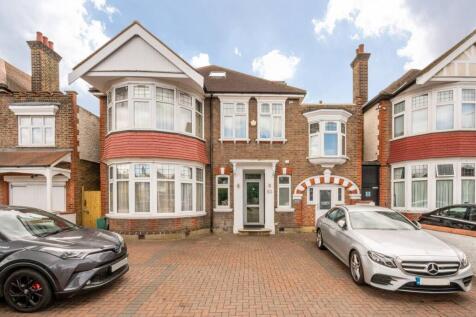 Gunnersbury Avenue, Ealing, W5 Studio for sale