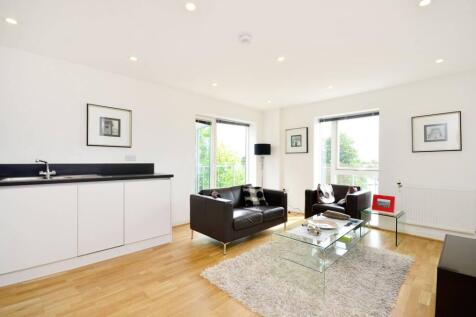 Townshend House, Acton, London, W3 2 bed flat for sale