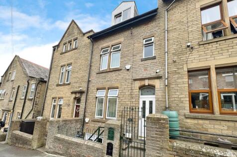 5 bedroom terraced house for sale
