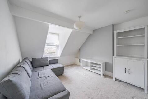 Balham High Road, Balham, London, SW12 1 bed flat for sale