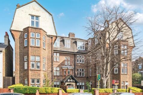 Cavendish Mansions, Clapham South... 3 bed flat for sale
