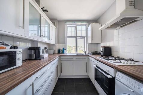 Thorncliffe Court, Clapham Park... 2 bed flat for sale