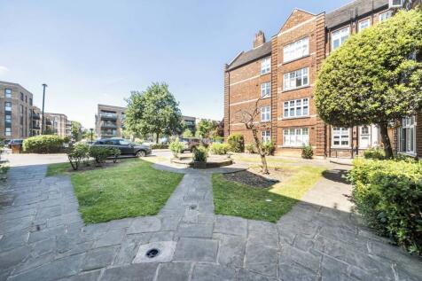Thorncliffe Court, Clapham Park... 2 bed flat for sale
