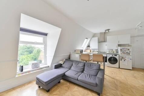 Balham High Road, Balham, London, SW12 2 bed flat for sale