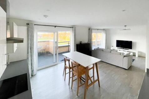Cricketers Wharf, Guildford, GU1 2 bed flat for sale