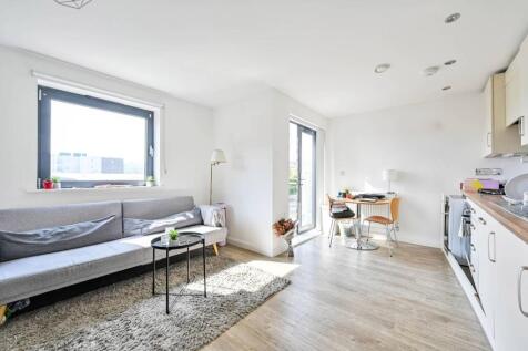 1 bedroom flat for sale