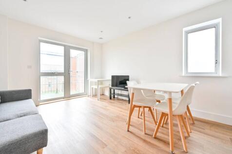 Station View, Guildford, GU1 2 bed flat for sale