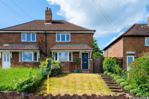 2 bedroom semi-detached house for sale