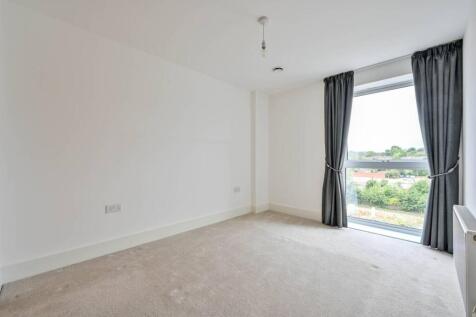 Austen House, Guildford, GU1 1 bed flat for sale