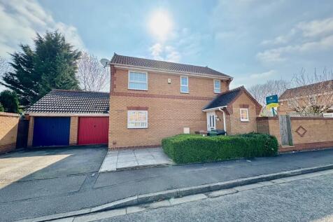 Glencoe Way, Orton Southgate... 3 bed link detached house for sale