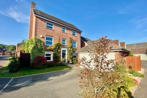 5 bedroom detached house for sale
