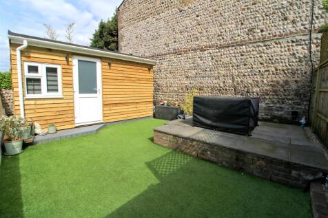2 Claremont  Road, Seaford 2 bed flat for sale