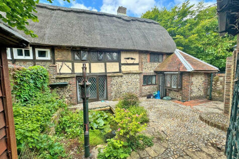 2 bedroom barn conversion for sale