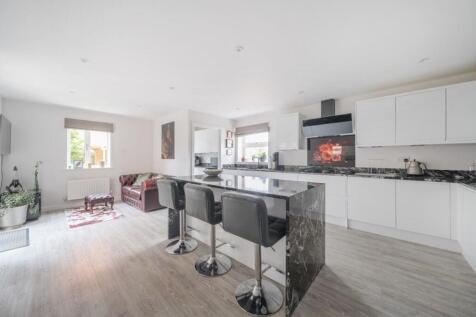 Hare Lane, Cranfield, Bedford 4 bed detached house for sale