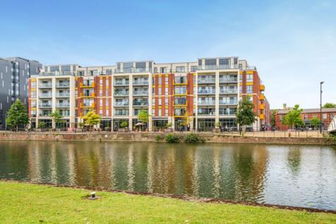 Merchant Gate, Riverside Square, Bedford 2 bed apartment for sale