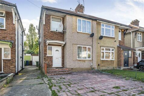 Uppingham Avenue, Stanmore, Middlesex 3 bed semi