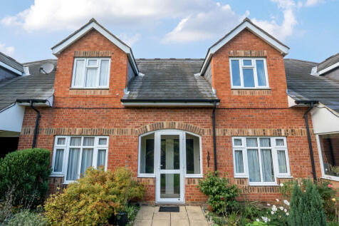 Green Lane, Stanmore, Middlesex 2 bed retirement property for sale