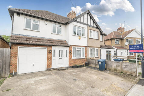 5 bedroom semi-detached house for sale