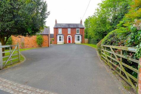 5 bedroom detached house for sale