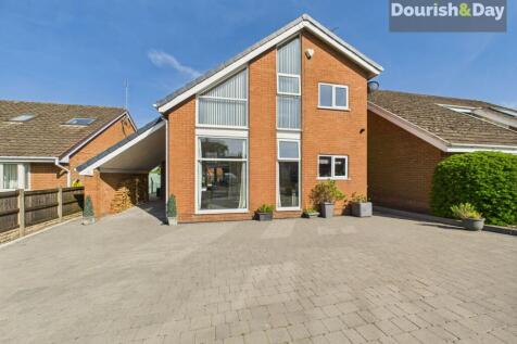 Hill Rise, Stafford ST18 4 bed detached house for sale