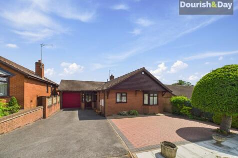 Elmstone Close, Stafford ST17 2 bed detached bungalow for sale