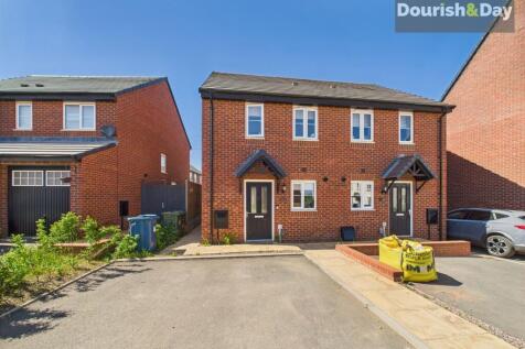 2 bedroom semi-detached house for sale