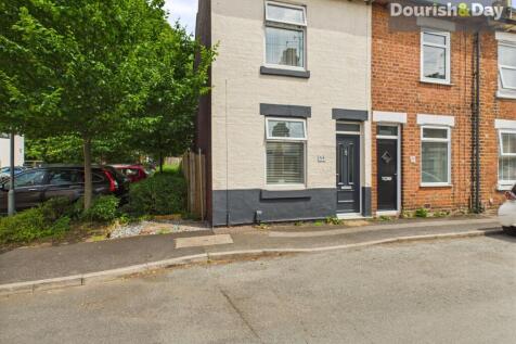 Lime Tree Avenue, Stafford ST16 2 bed terraced house for sale