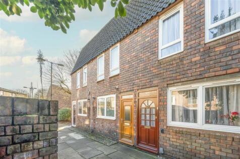 Gilmore Road, London SE13 2 bed house for sale
