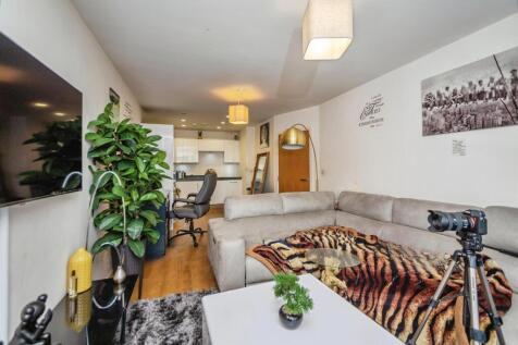 1 bedroom flat for sale