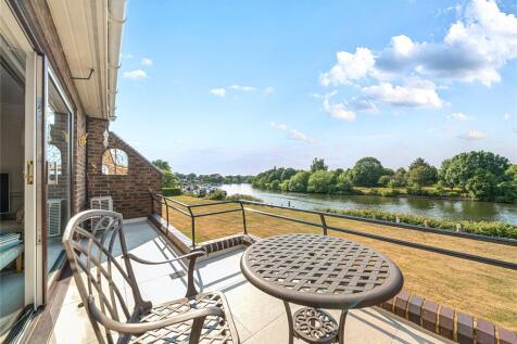 Ditton Reach, Thames Ditton KT7 3 bed terraced house for sale