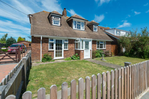 Maydowns Road, Chestfield 3 bed detached house for sale