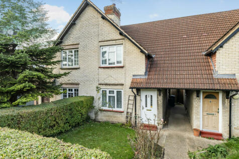 Station Road, Farncombe, Godalming... 3 bed house for sale