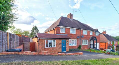 4 bedroom semi-detached house for sale