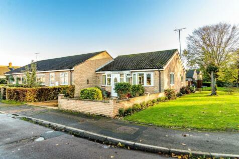 2 bedroom semi-detached bungalow for sale