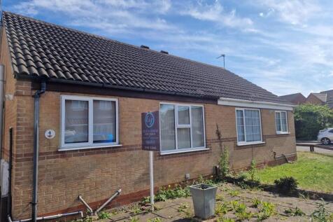 2 bedroom semi-detached bungalow for sale